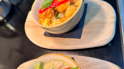 Thai curry ready for service