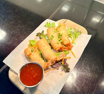 Thai spring rolls prepared for restaurant service